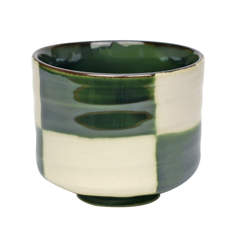 Piala matcha arbatai ŽAIDIMAS PIEVOJE
