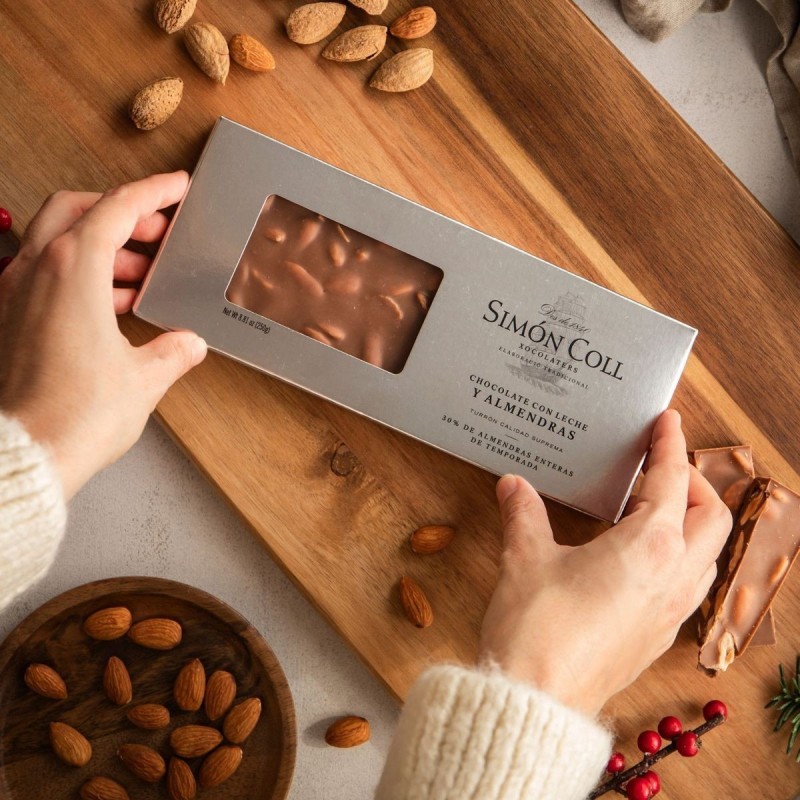 Pieninis šokoladas TURRON su migdolais SIMON COLL, 250g